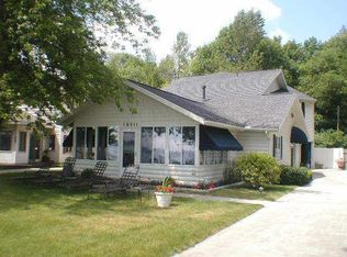 16511 Lakeview St, Spring Lake, MI 49456