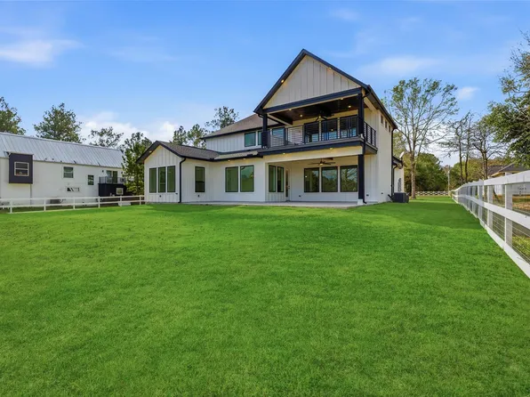 2056 White Doe Ct, Cleveland, TX 77328