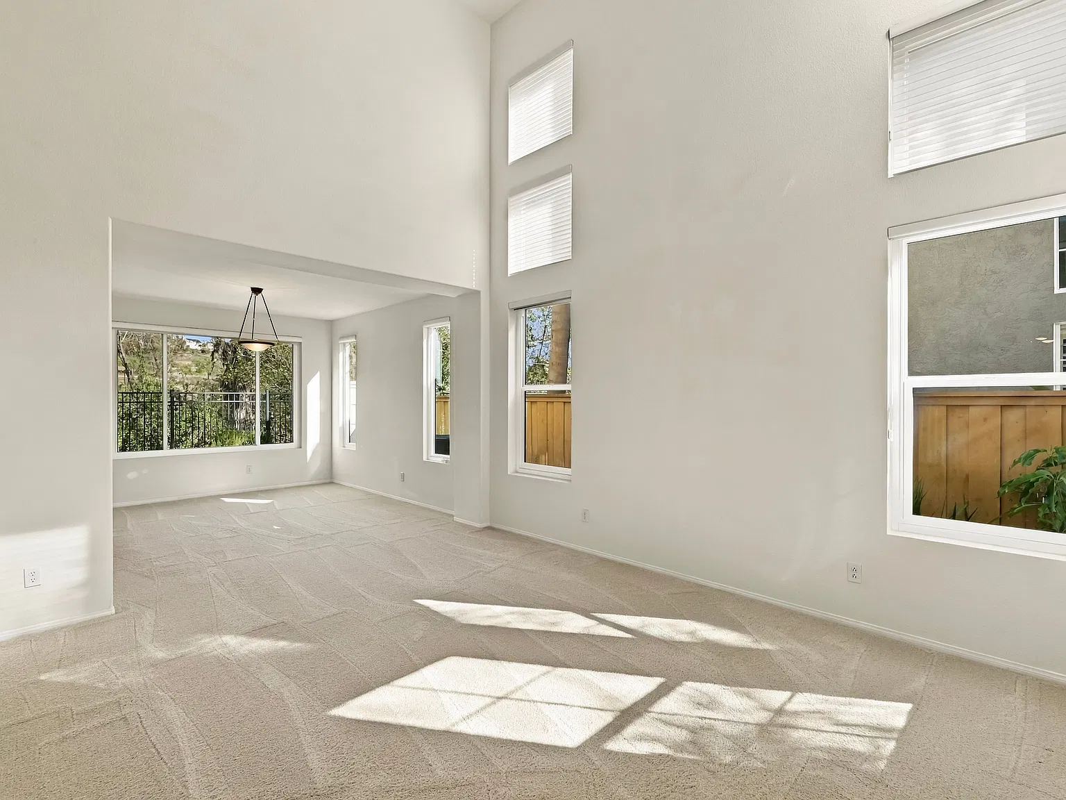 6 bed, 3.5 bath, 2935 sqft, $8,000 — Photo 4