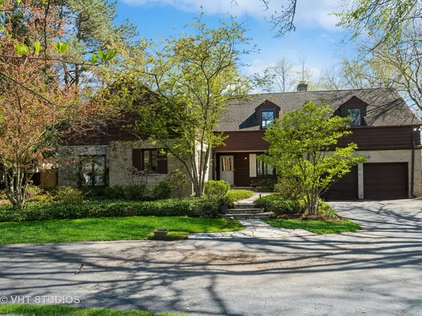 1344 Sunview Ln, Winnetka, IL 60093