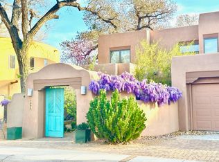 3004 Calle De Alamo NW, Albuquerque, NM 87104