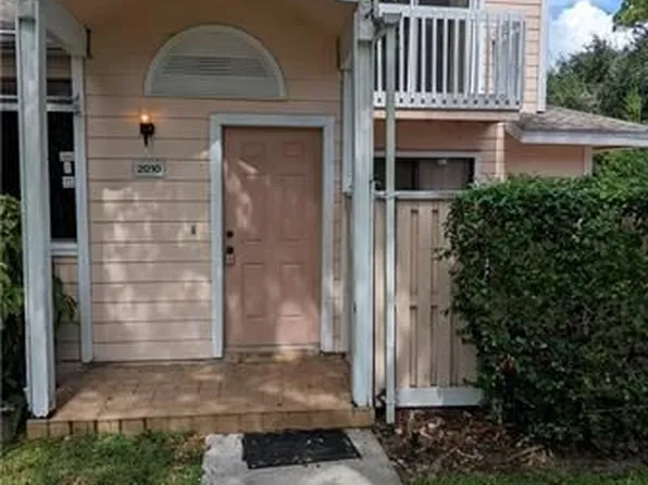 2010 Winners Cir, North Lauderdale, FL 33068