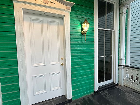 2nd image of 30 Liberty St