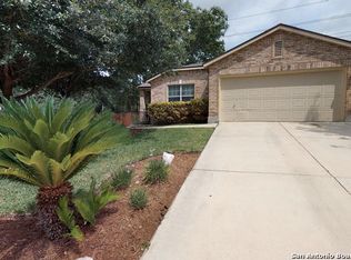 7515 Avery Rd, Live Oak, TX 78233