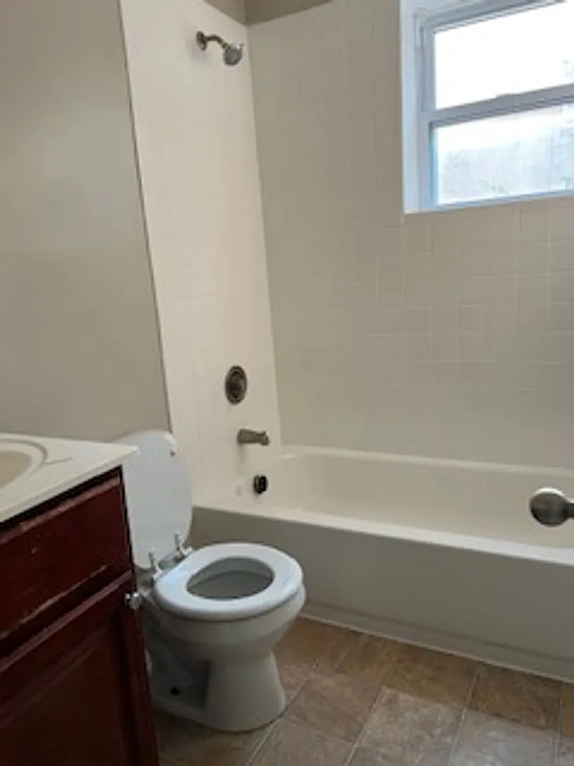 1328 McCulloh St — Photo 4