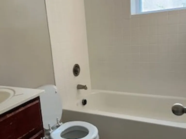 1328 McCulloh St — Photo 12