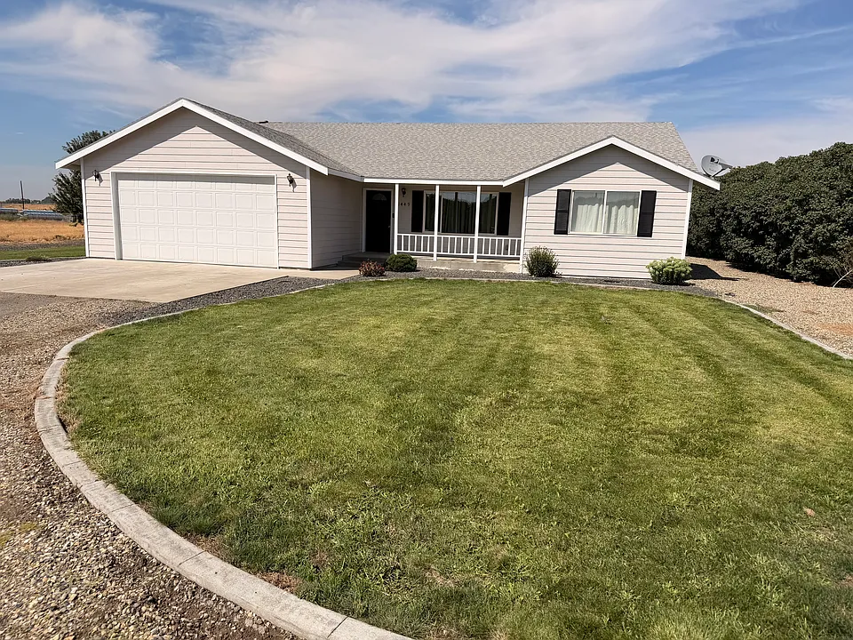 1449 Highland Rd