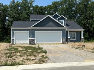 4146 Centerstone Pkwy, New Haven, IN 46774