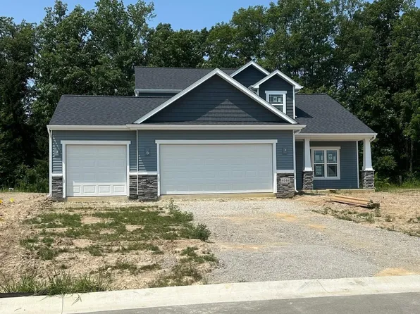 4146 Centerstone Pkwy, New Haven, IN 46774