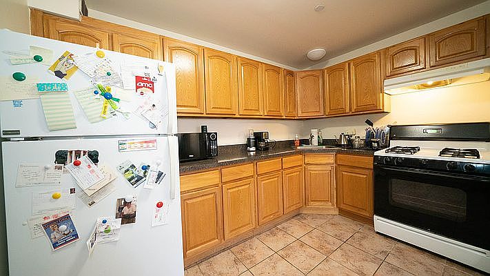 1st image of 3132 31st St APT 2B