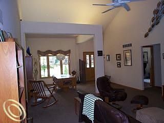 5th image of 322 Rosewood Dr