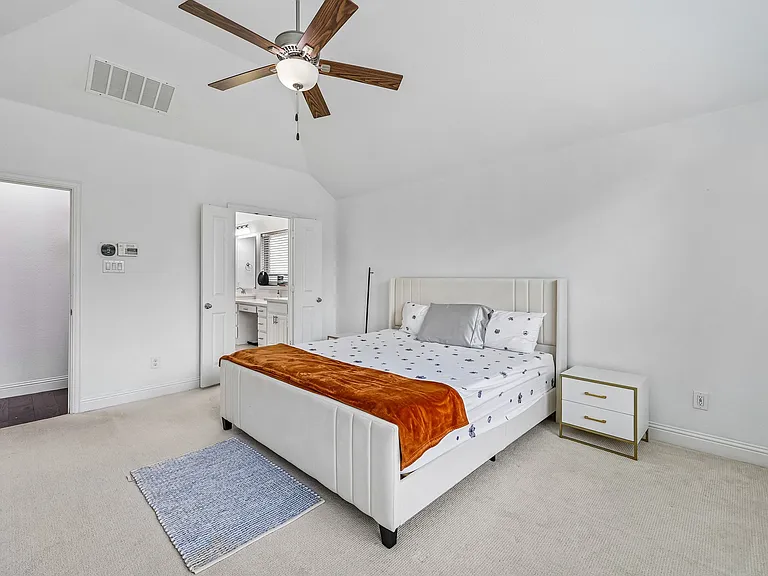 808 Parkland Dr — Photo 18