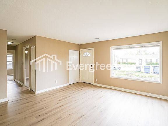 3rd image of 1321 Mayper Dr