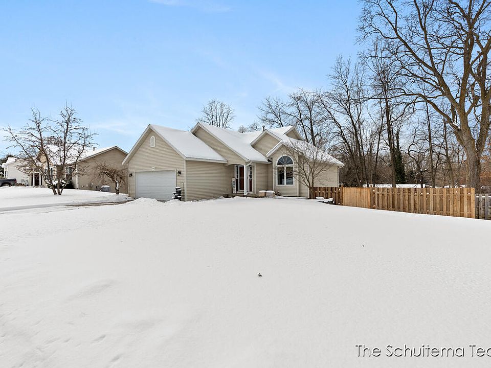 1st image of 6847 Northway Dr NE