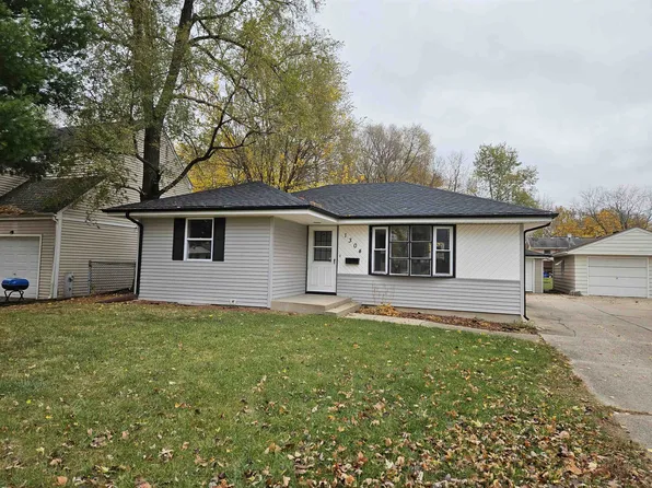 1304 Midway Dr, Rockford, IL 61103