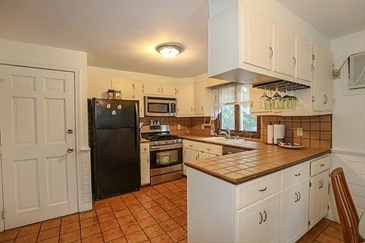 4th image of 34 Neofotistos Cir