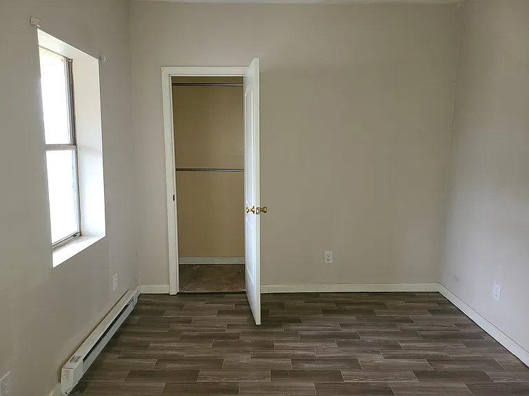 105 McClure St — Photo 30
