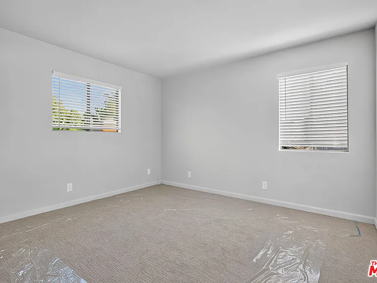 1727 Delaware Ave — Photo 20