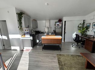 (Undisclosed Address), Mill Valley, CA 94941