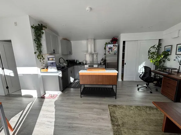 (undisclosed Address), Mill Valley, CA 94941