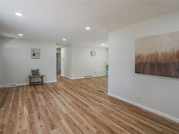 5th image of 11844 Marymac Dr