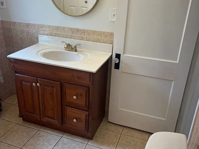 2561 S Taylor Rd — Photo 24