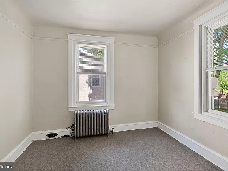 332 W Washington St #2 — Photo 11