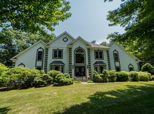 42 Timberwick Dr, Halfmoon, NY 12065