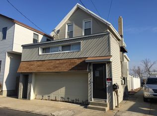 115 E 6th Rd, Broad Channel, NY 11693