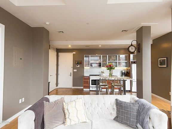 5th image of 687 Driggs Ave APT 4C
