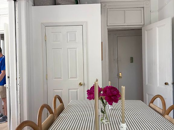 5th image of 111 Pacific St APT 2