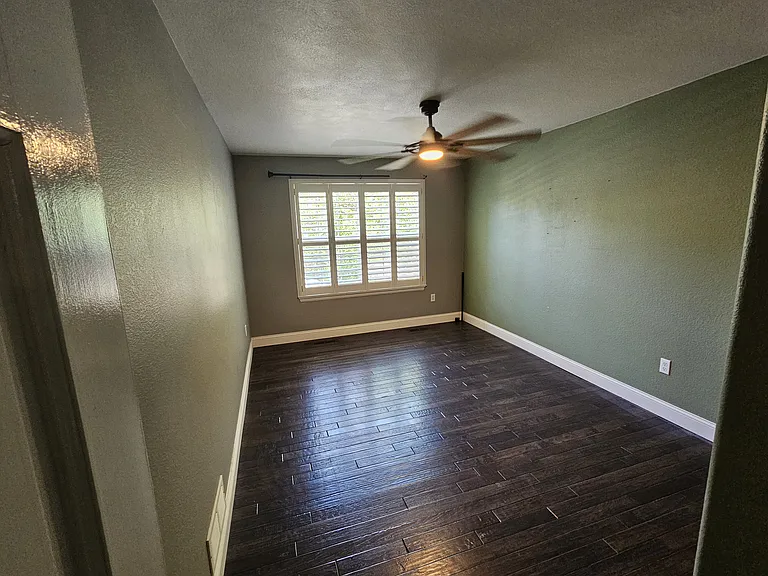 Bedroom #1