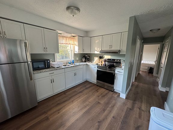 4th image of 214 Mills Rd