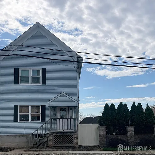 110 Oak Tree Ave #2 Photo 1