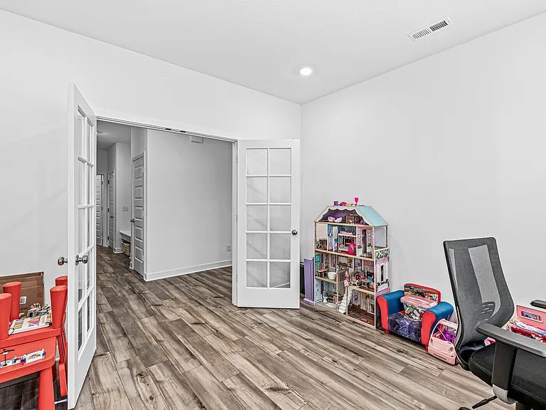 2240 Bauer Creek Dr — Photo 20
