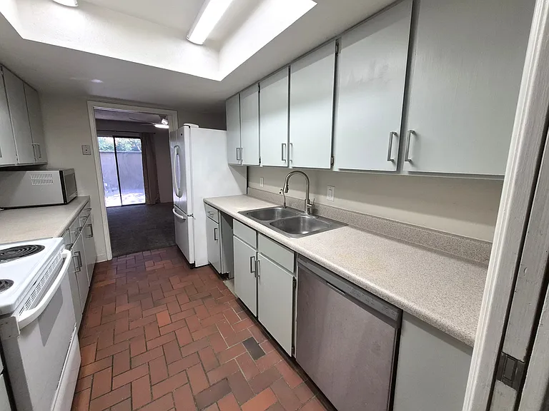 5701 E Glenn St #43 — Photo 7