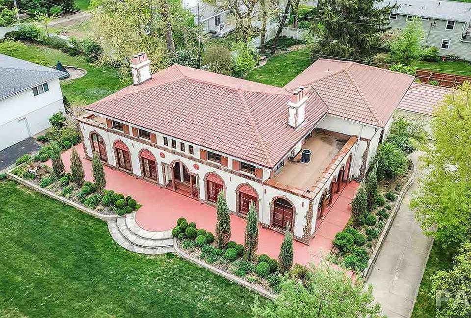 4955 N Grandview Dr, Peoria Heights, IL 61616 Zillow