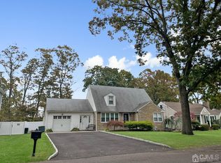8 Serviss Ave, East Brunswick, NJ 08816