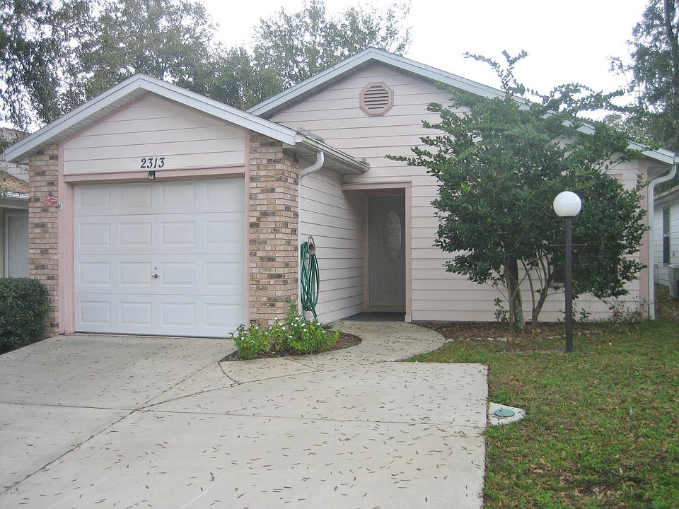 1st image of 2313 NE 40th Ave