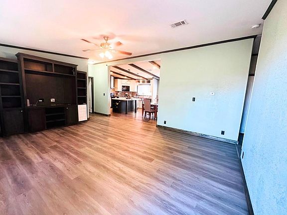 3rd image of 2130 Mathias Ln