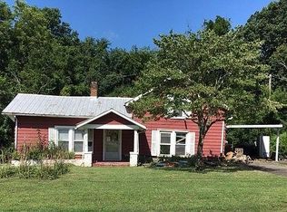 4424 Lane St, Winston Salem, NC 27105