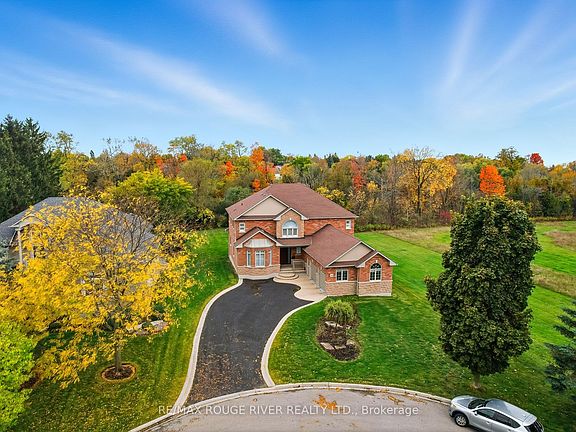 3rd image of 30 Hanover Ct