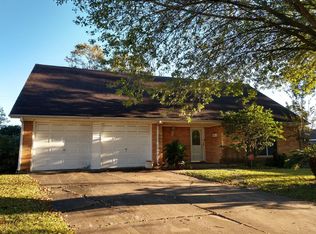 2501 Mulberry Ln, Pasadena, TX 77502