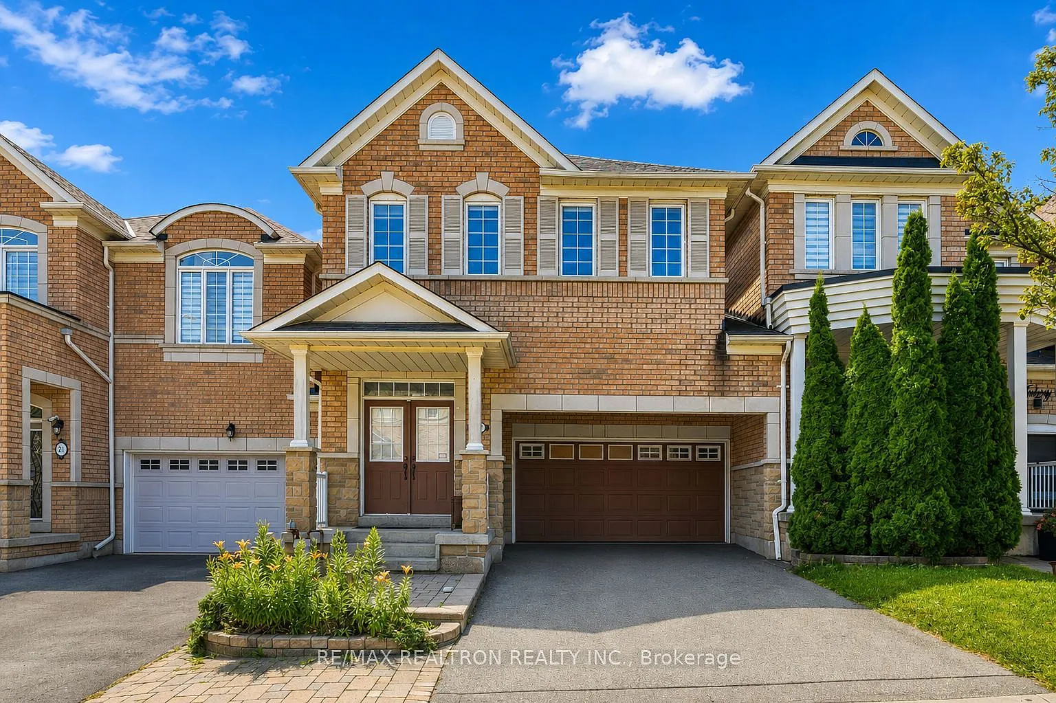 4 bed, $4,500 — Photo 1