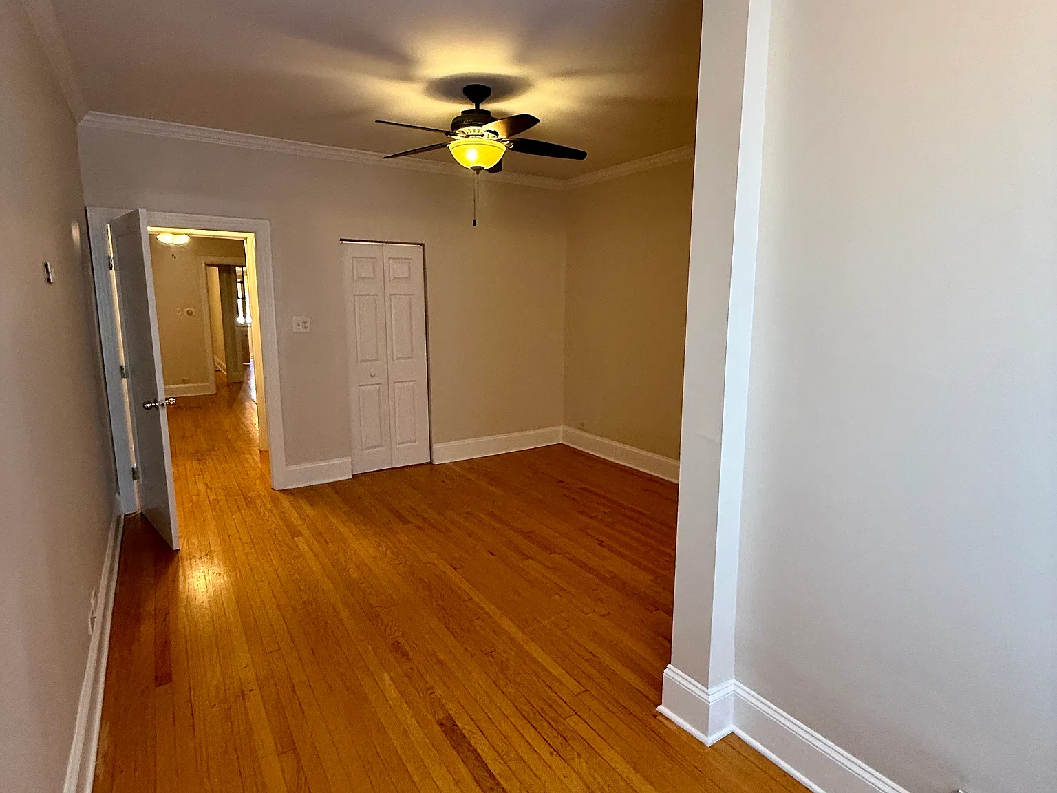 2 bed, 1050 sqft, $2,400 — Photo 4