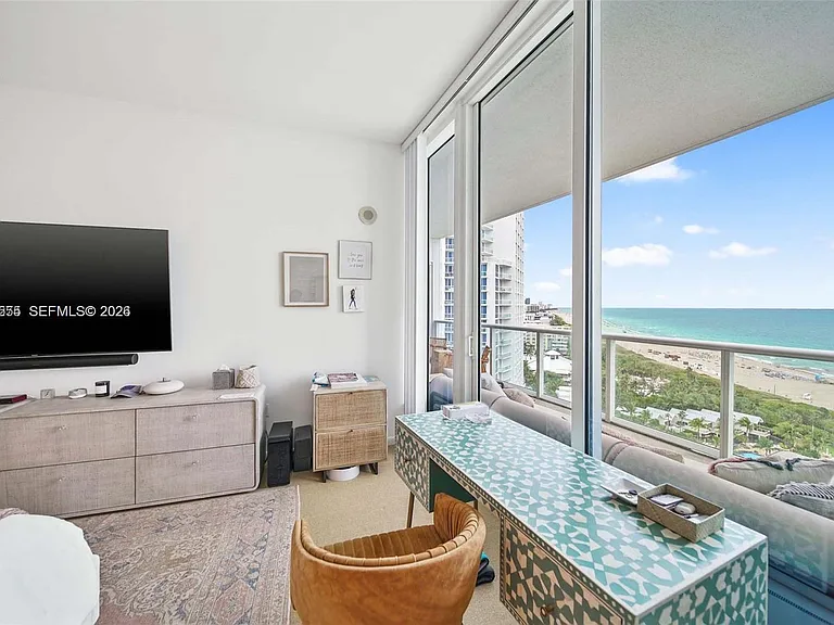 100 S Pointe Dr #1608 — Photo 18
