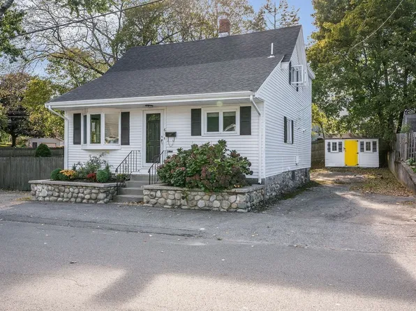 67 Melvin St, Wakefield, MA 01880