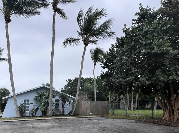 9287 Sunrise Drive, Palm Beach Gardens, FL 33403