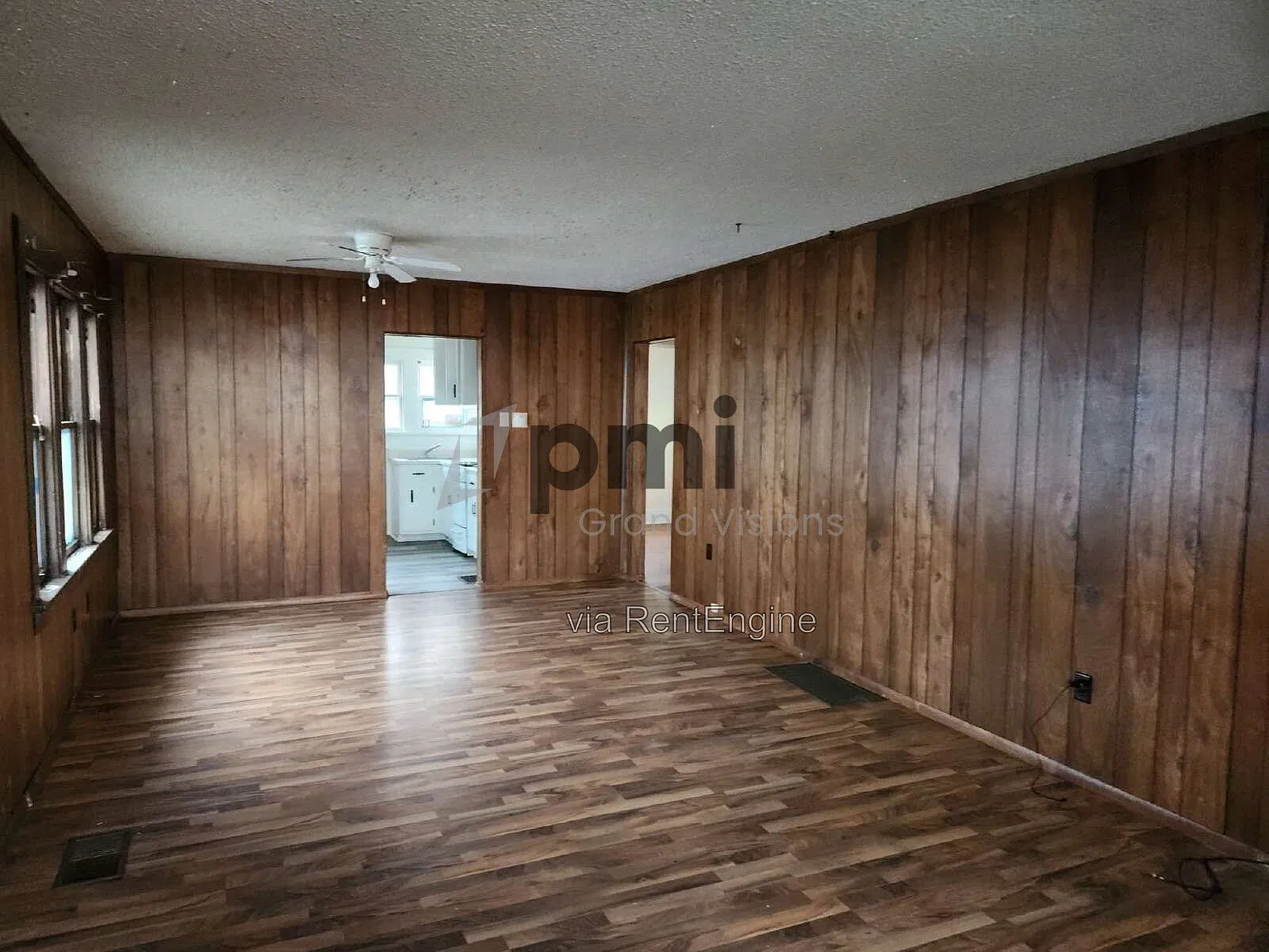 2 bed, 1.0 bath, 864 sqft, $866 — Photo 3