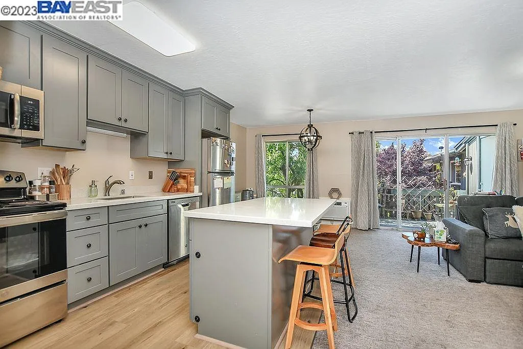 1036 Oak Grove Rd #118 photo 1